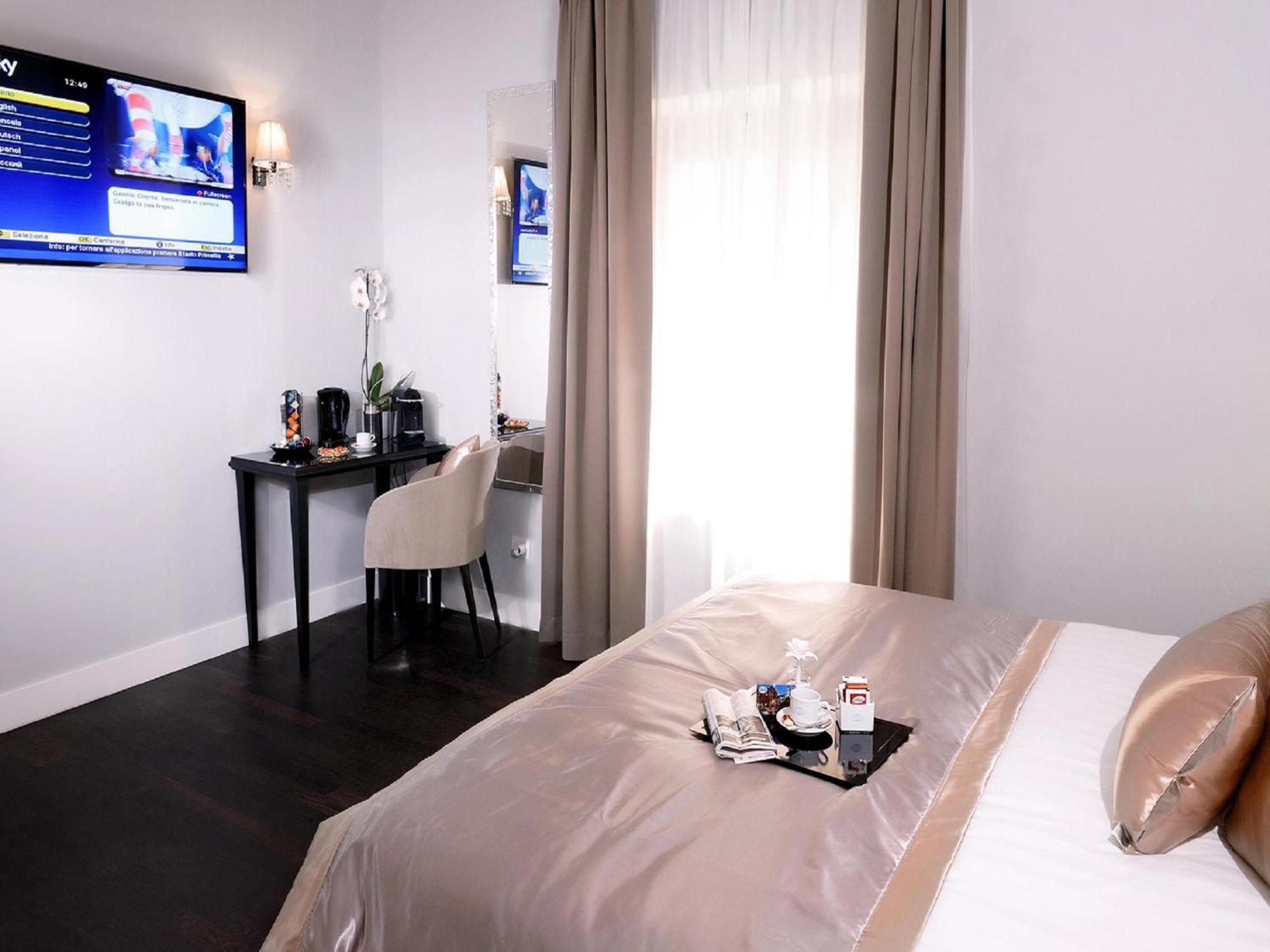Piazza Di Spagna Suite De Charme — Foto 1